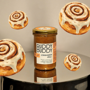 Ekologiskas-migdolu-kremas-„Cinnamon-Roll